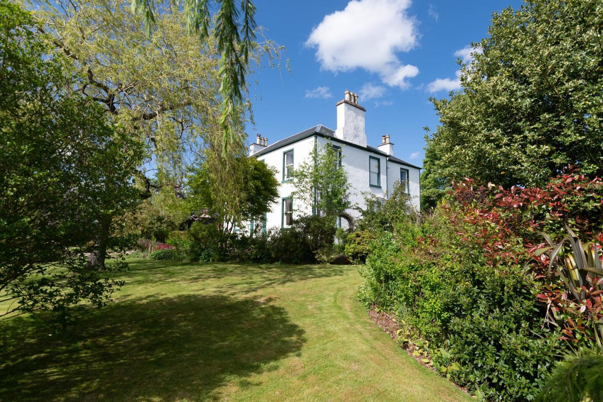 Rosebank House - 12 Guests, 6 Ensuite Bedrooms, Ev Point, Games Rooms, Wood Burner, Pet Friendly! Blairgowrie and Rattray Exterior photo